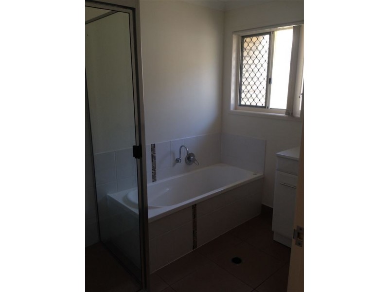 15 Mamalis Street, Gracemere QLD 4702