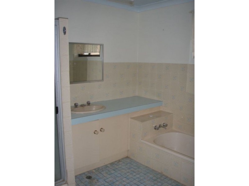 3 Justin Street, Gracemere QLD 4702