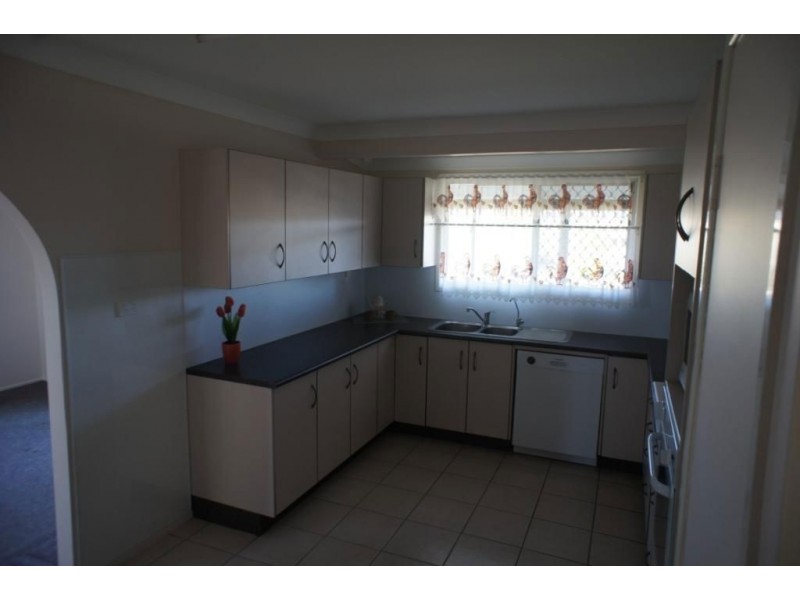 26 South Yaamba Road, Alton Downs QLD 4702