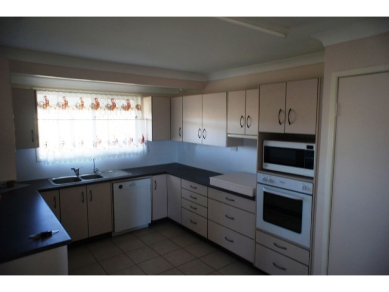 26 South Yaamba Road, Alton Downs QLD 4702