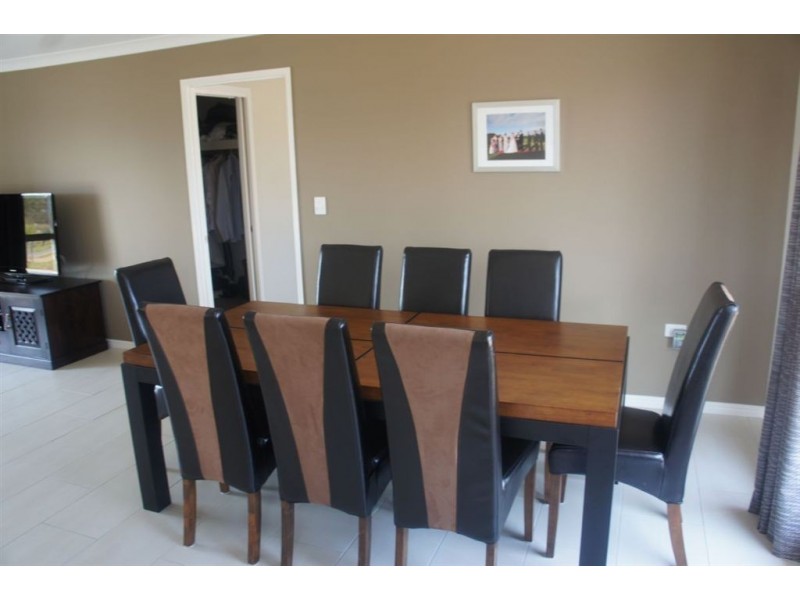 26 west, Gracemere QLD 4702