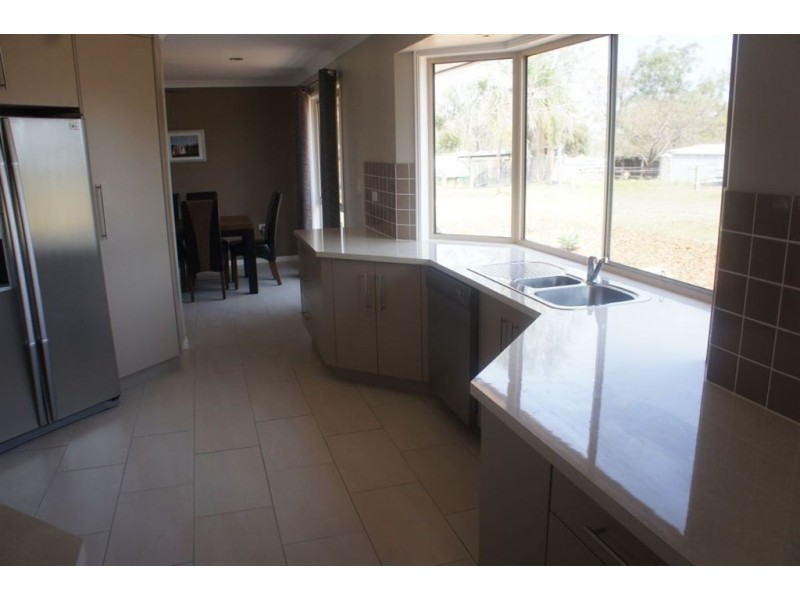 26 west, Gracemere QLD 4702