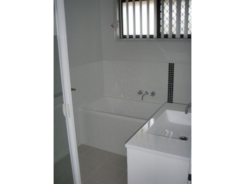 23 Lamb Avenue, Gracemere QLD 4702