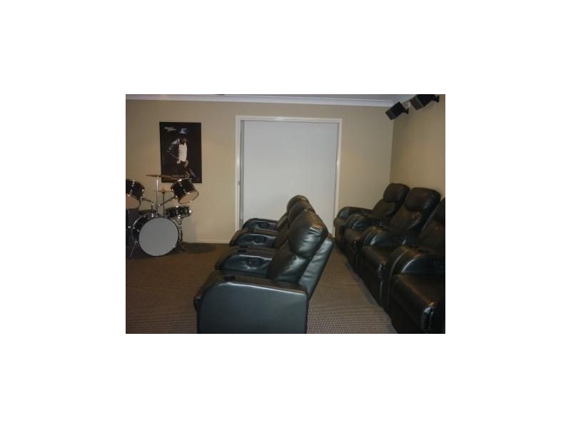 71 Buxton Drive, Gracemere QLD 4702