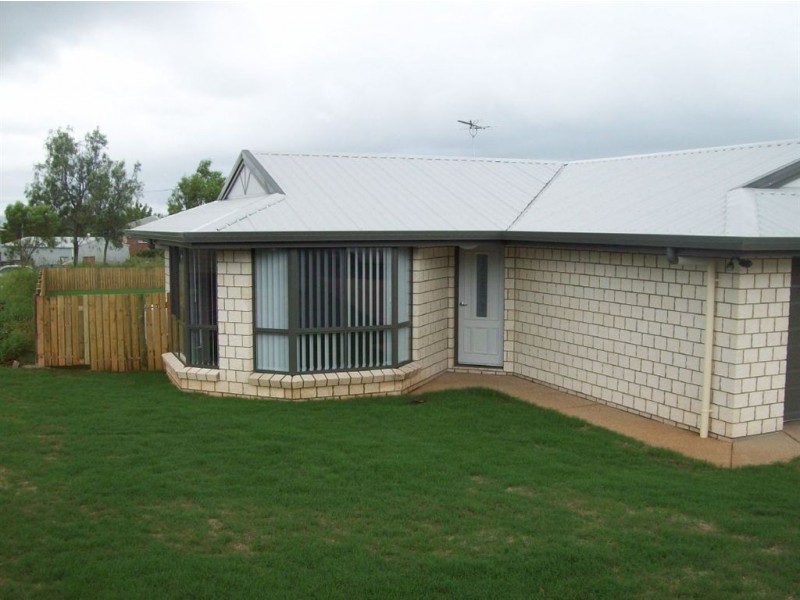 6 Dunnett St, Gracemere QLD 4702