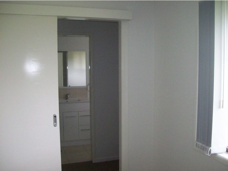 6 Dunnett St, Gracemere QLD 4702