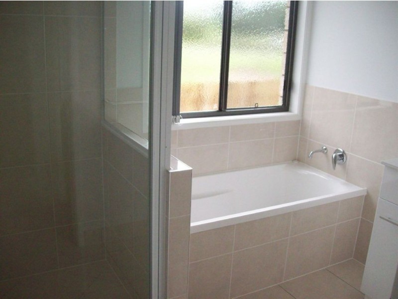 6 Dunnett St, Gracemere QLD 4702