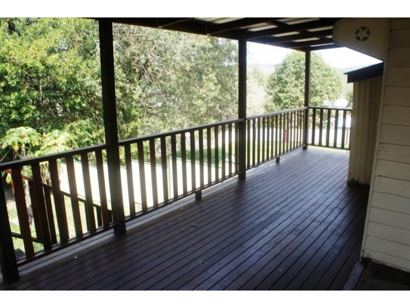 24 Dee Street, Mount Morgan QLD 4714