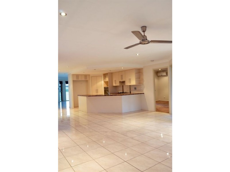 54 James Street, Gracemere QLD 4702