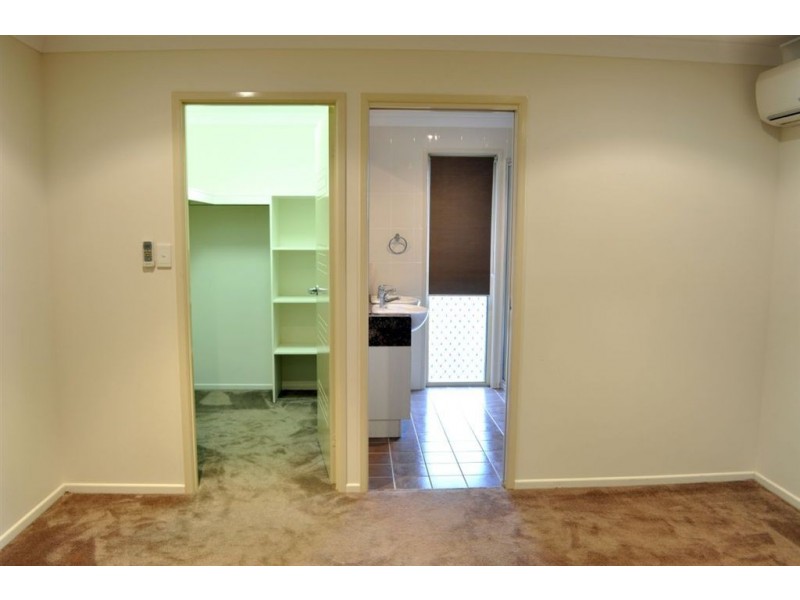 54 James Street, Gracemere QLD 4702