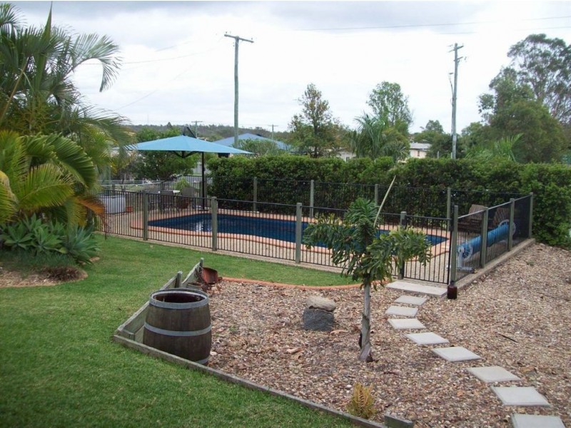 25 James Street, Gracemere QLD 4702