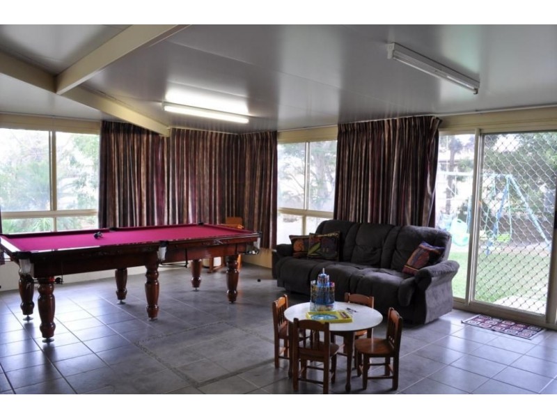 25 James Street, Gracemere QLD 4702