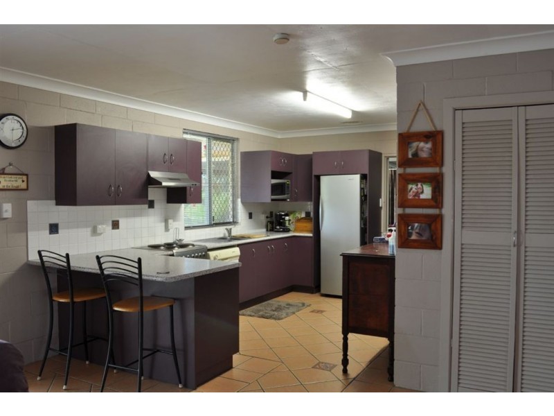 25 James Street, Gracemere QLD 4702