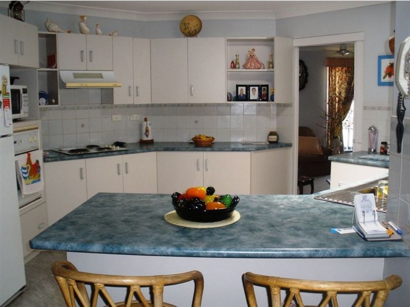 34 Deakin Close, Gracemere QLD 4702