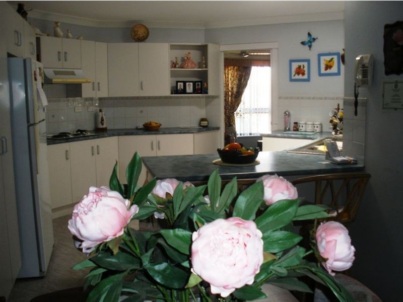 34 Deakin Close, Gracemere QLD 4702