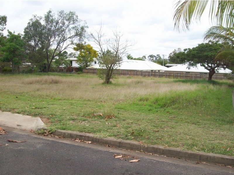 9 Barry Street, Gracemere QLD 4702