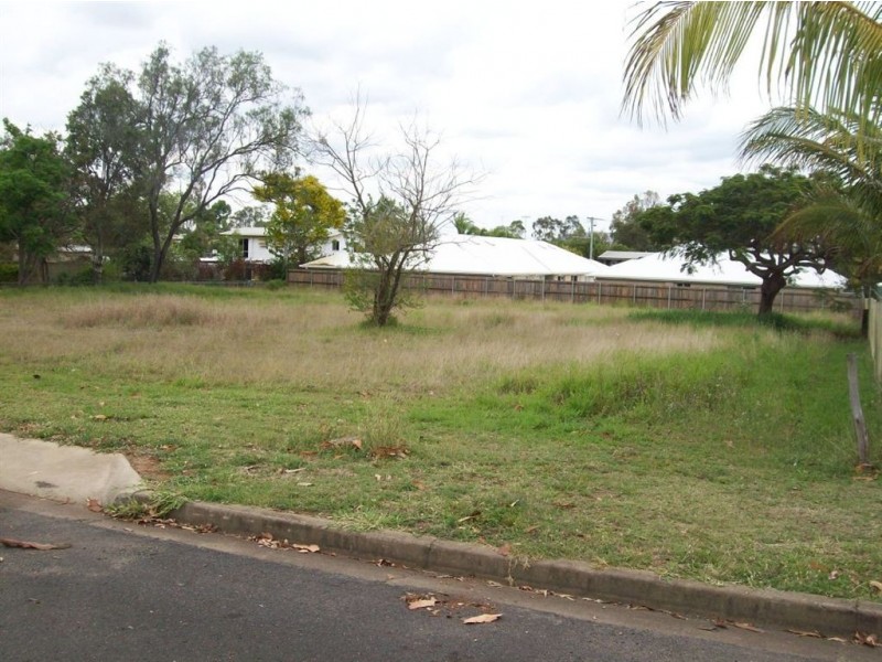 9 Barry Street, Gracemere QLD 4702