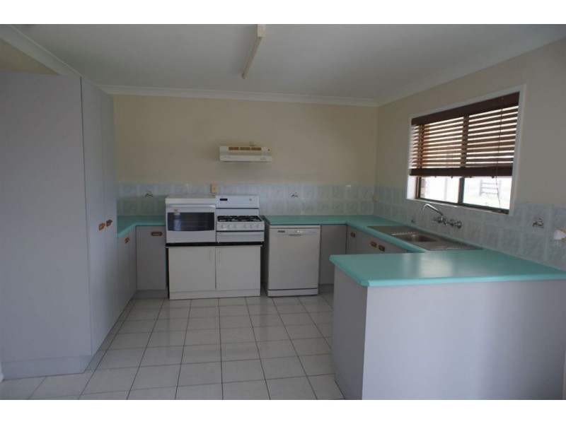 56 Rayner Rd, Alton Downs QLD 4702