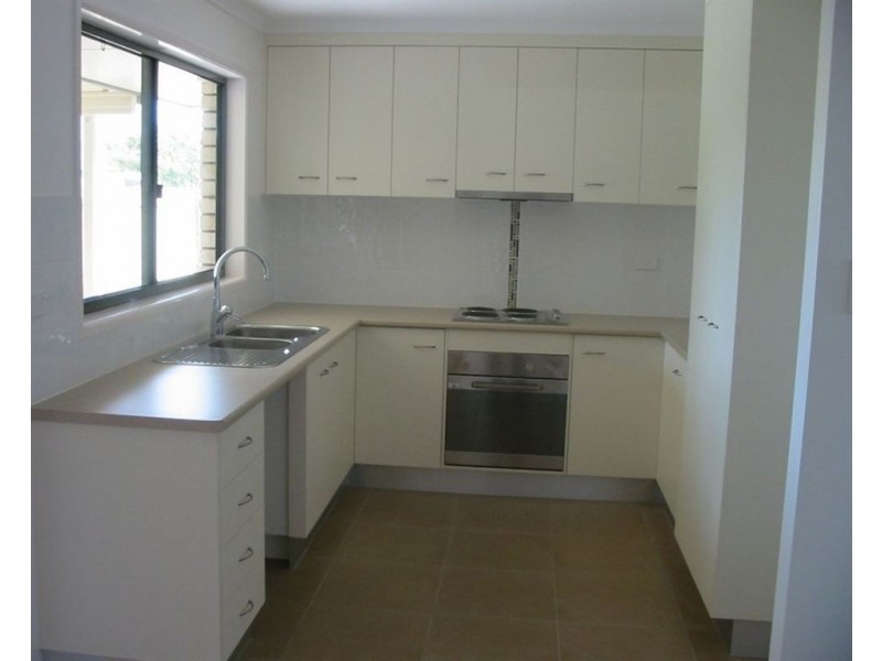 28 Jamie Crs, Gracemere QLD 4702