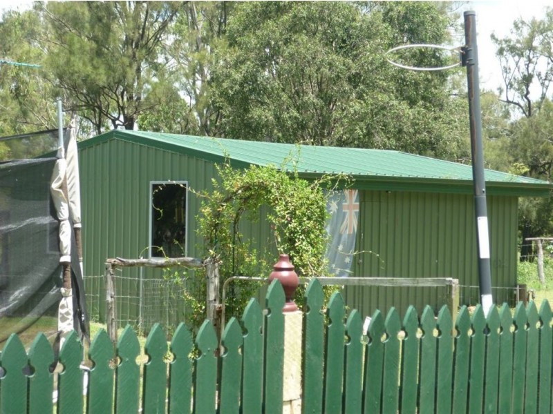 410 Struck Oil Rd, Mount Morgan QLD 4714