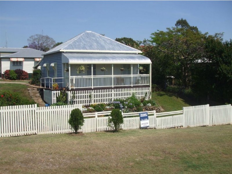108 East Street, Mount Morgan QLD 4714