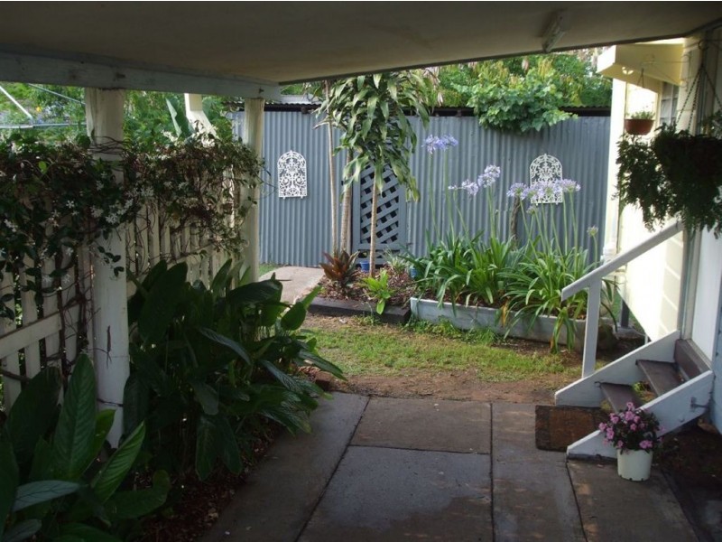 108 East Street, Mount Morgan QLD 4714