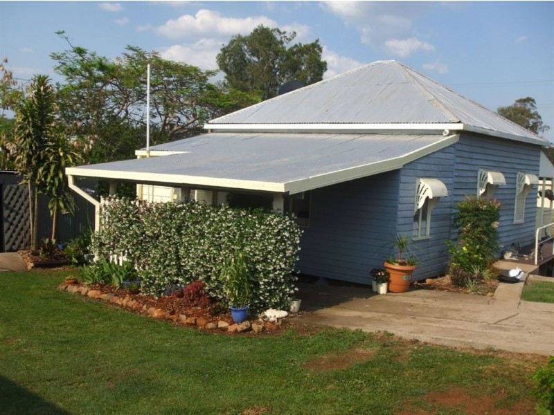 108 East Street, Mount Morgan QLD 4714