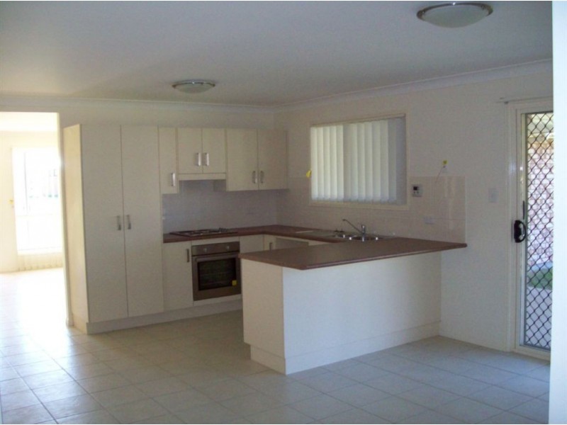 12 Riley Drive, Gracemere QLD 4702