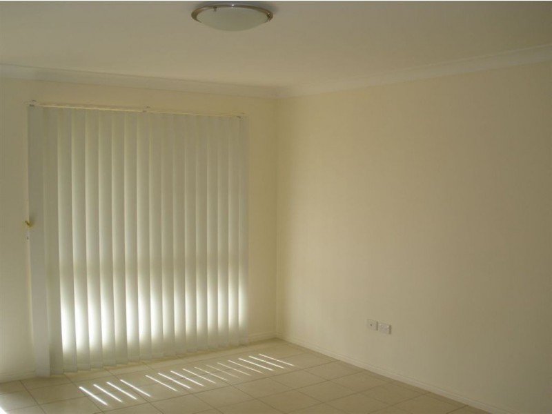 12 Riley Drive, Gracemere QLD 4702