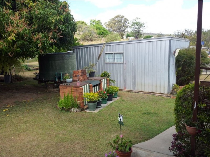 77 Byrnes Parade, Mount Morgan QLD 4714