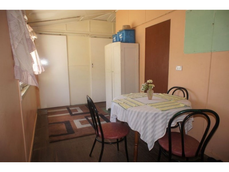 81 James Street, Mount Morgan QLD 4714