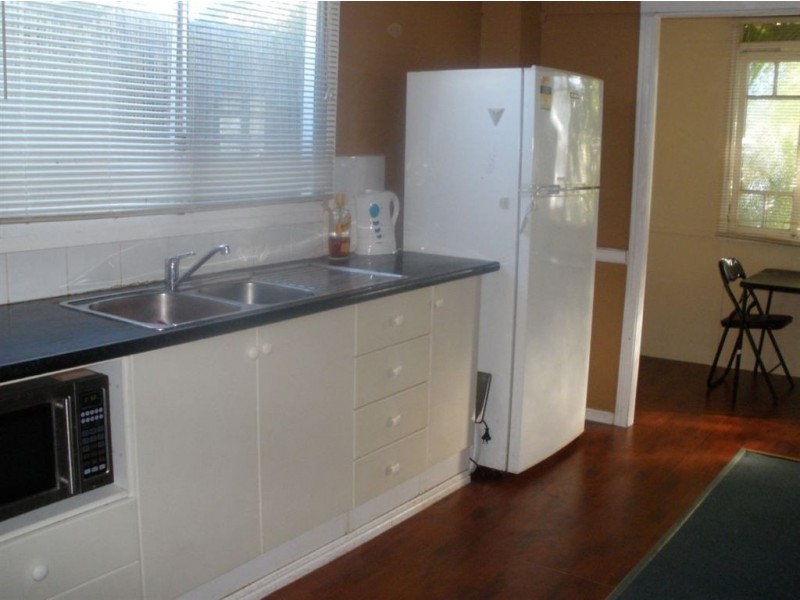 69 East Street, Mount Morgan QLD 4714