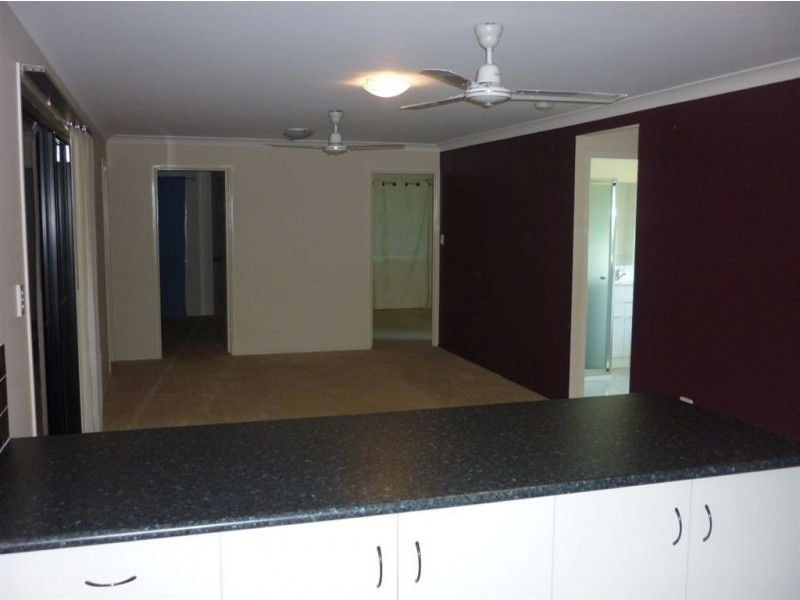 11 Rosella Drive, Gracemere QLD 4702