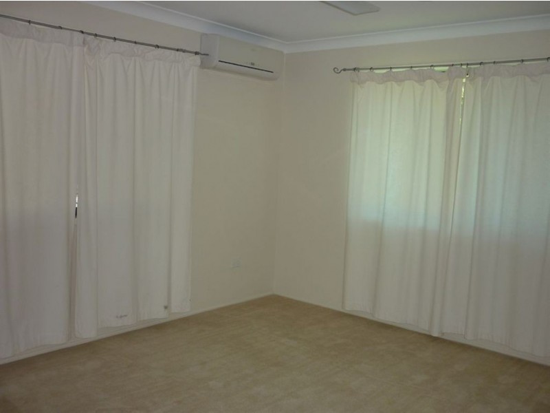 11 Rosella Drive, Gracemere QLD 4702