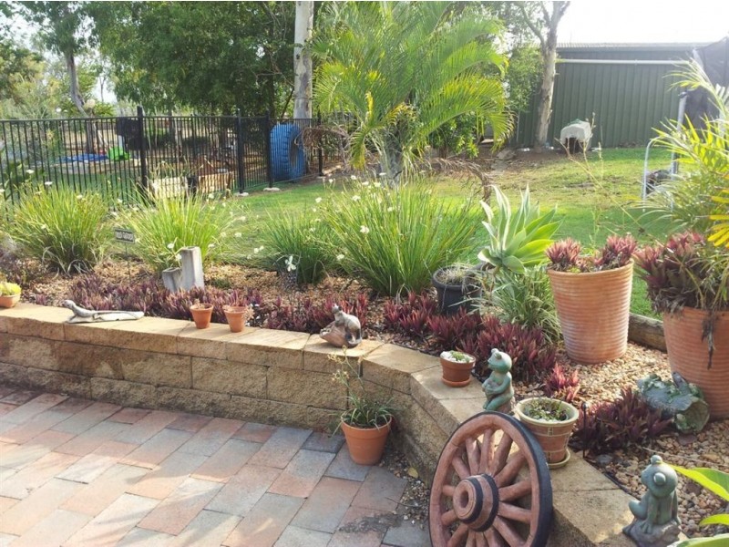 32 Watts Road, Gracemere QLD 4702