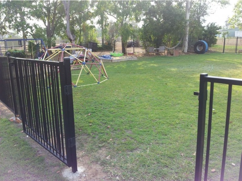 32 Watts Road, Gracemere QLD 4702