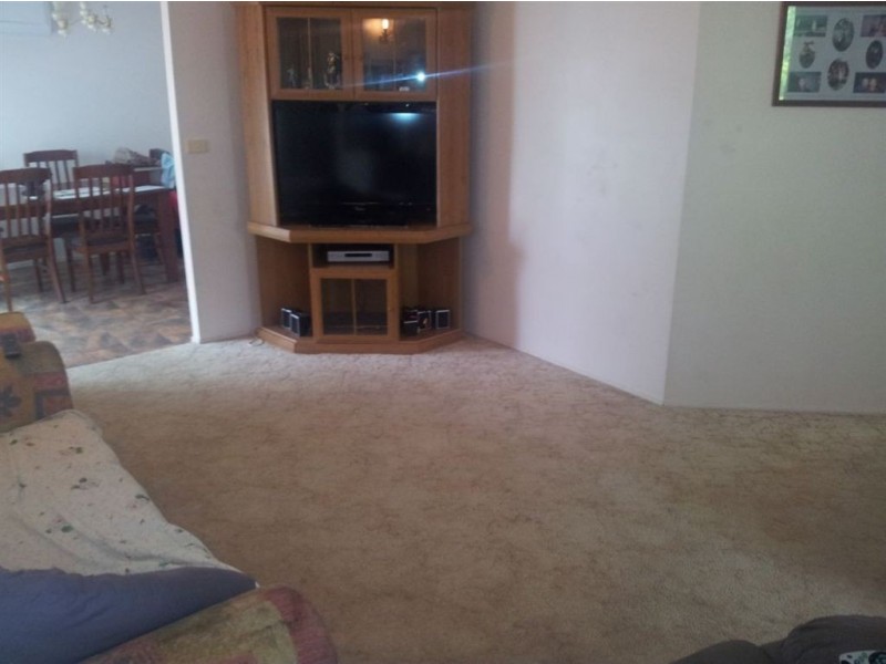 19 Gleeson Close, Gracemere QLD 4702