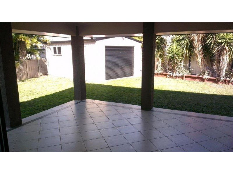 19 Poinciana Place, Gracemere QLD 4702