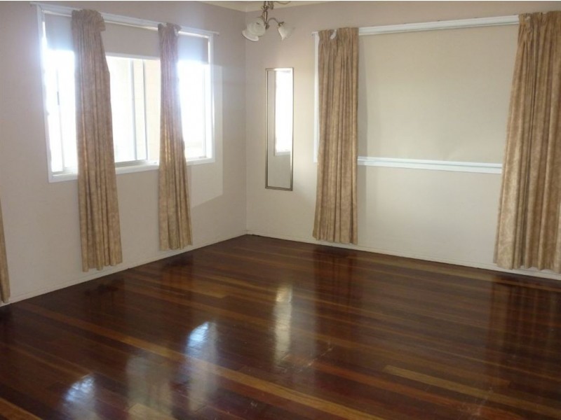 7 Wood Street, Emu Park QLD 4710