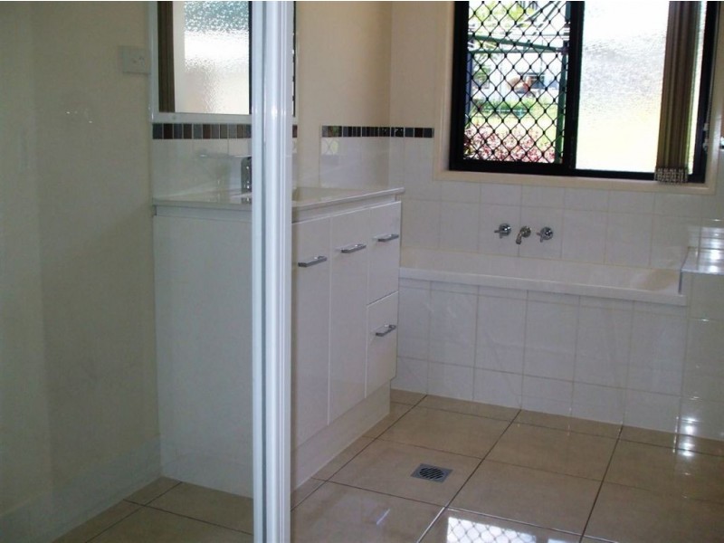 3 Dublin Lane, Mount Morgan QLD 4714