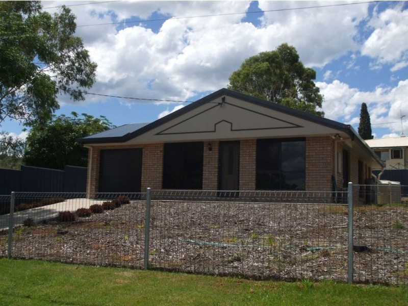 11 Limerick Lane, Mount Morgan QLD 4714