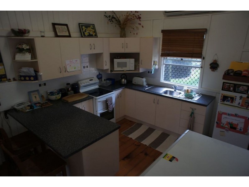 115 Nugget Avenue, Bouldercombe QLD 4702