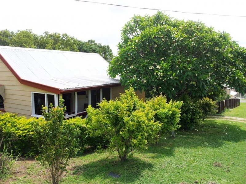 36 Gordon Street, Mount Morgan QLD 4714