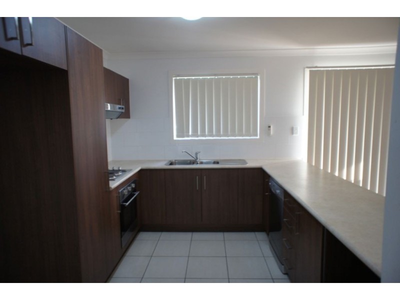 22 John Oxley Dv, Gracemere QLD 4702