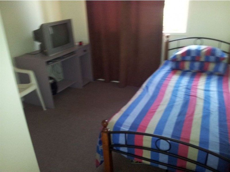 79 Donovan Cresent, Gracemere QLD 4702