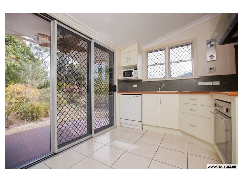 255 Dean Street, Berserker QLD 4701