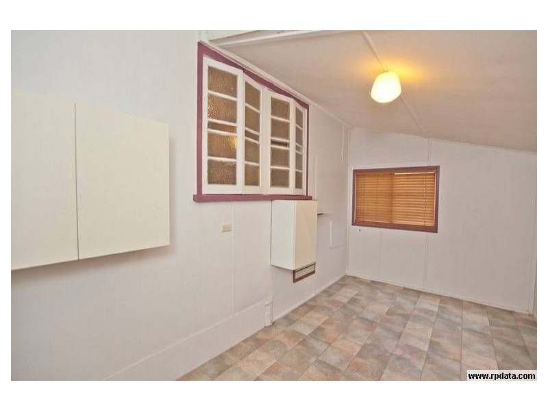 255 Dean Street, Berserker QLD 4701