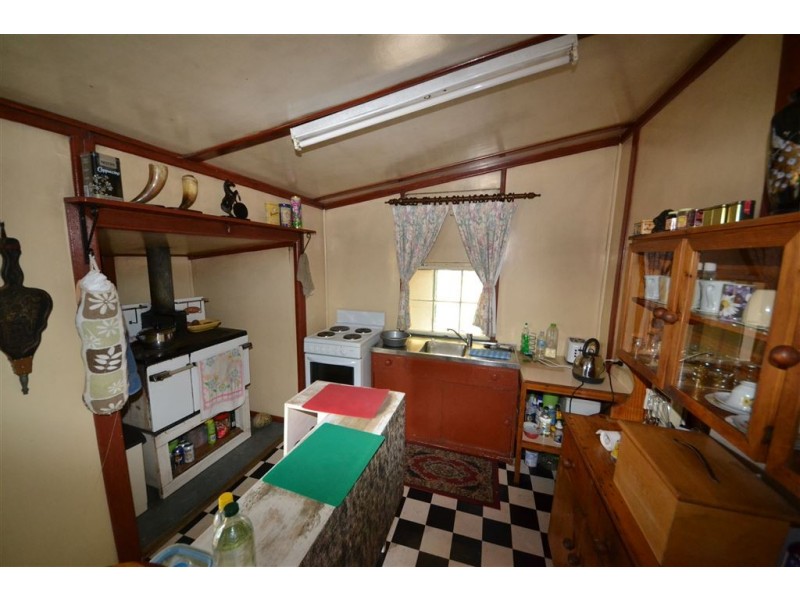 4100 Capricorn Hwy, Westwood QLD 4702