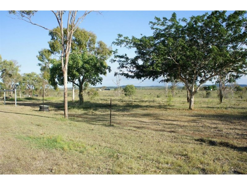 133 Bonds Rd, Alton Downs QLD 4702