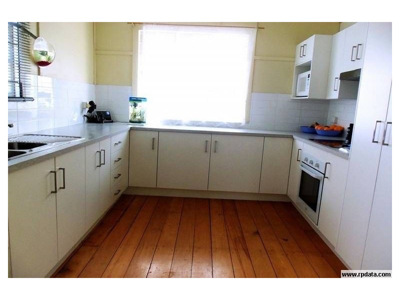 78 Charles Street, Berserker QLD 4701